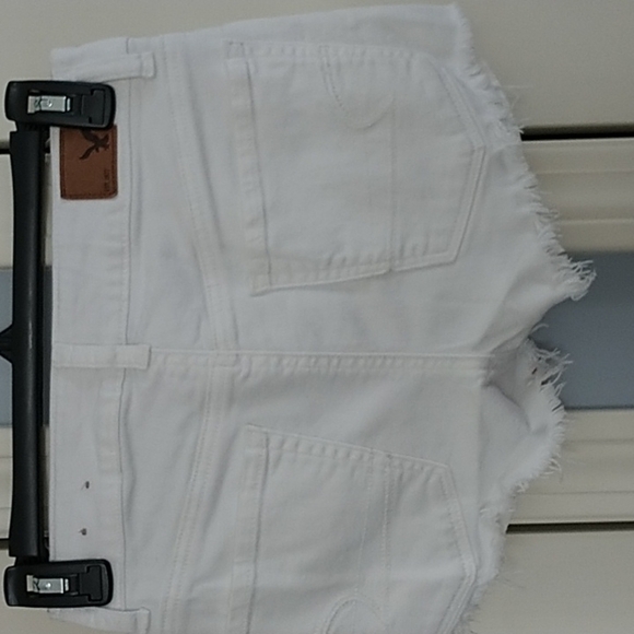 American Eagle "Hi-Rise Shortie" Denim White Lace Jean Shorts Sz 00 - Picture 4 of 11